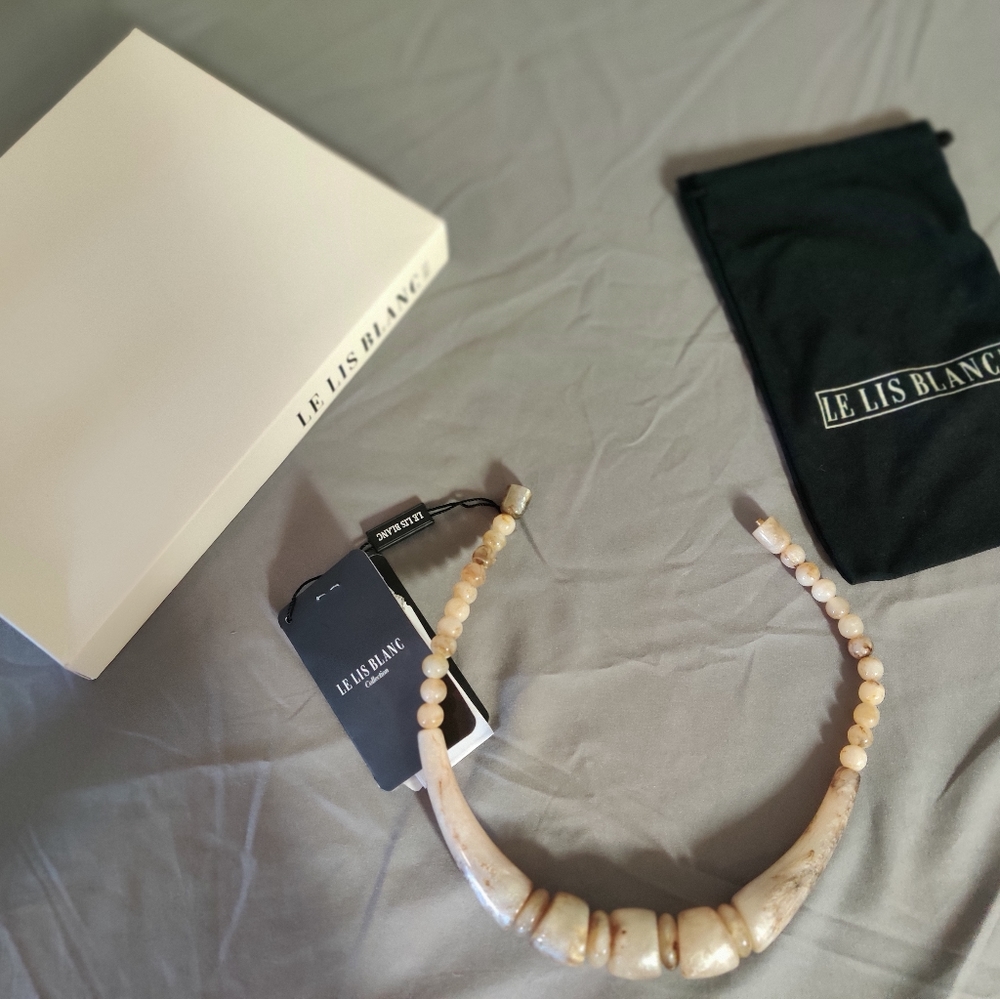 Necklaces Les Lis Blanc Deux